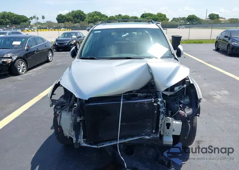 2011 Toyota Rav4 Limited V6 z USA, uszkodzony, nr VIN 2T3DK4DV4BW042503